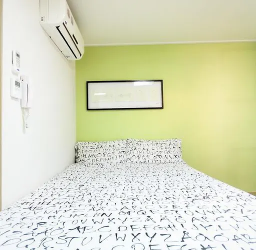 Zaza Backpackers Pensión Seúl