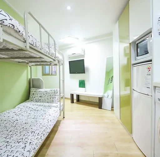Zaza Backpackers 3* Seúl