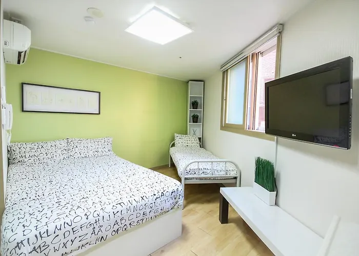 Zaza Backpackers 3*